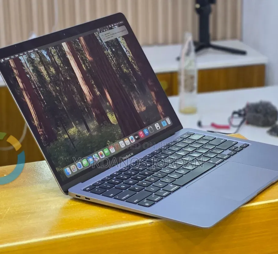 New Laptop Apple MacBook Air 2020 M1 16GB Apple M1 SSD 512GB
