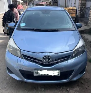 Toyota Yaris 2012 Blue