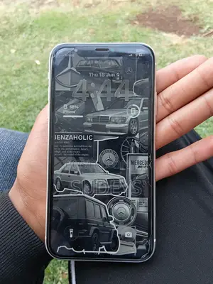 Apple iPhone 11 64 GB White