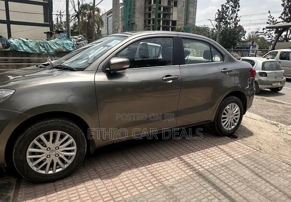 Suzuki Dzire 2024 Gray