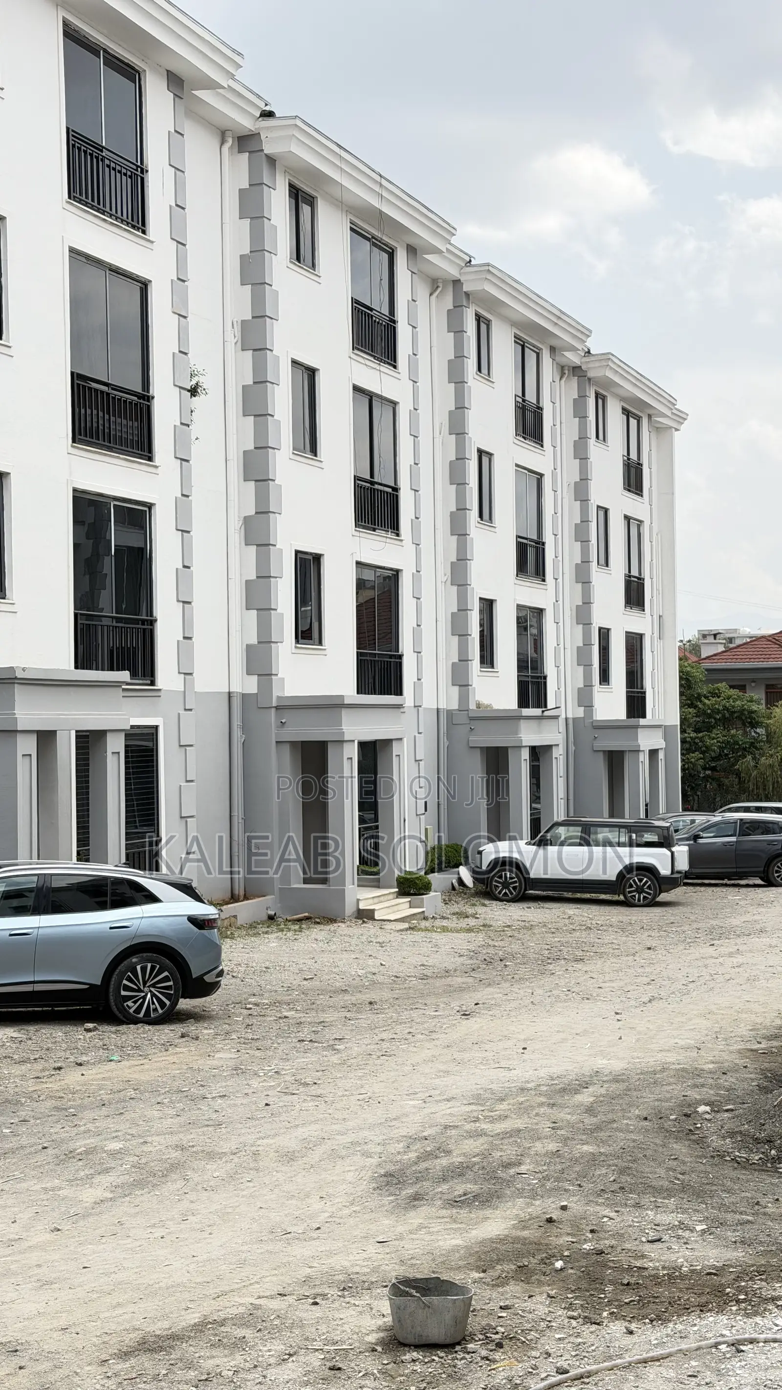 Furnished 3bdrm Apartment in Kangaroo, Bole for sale