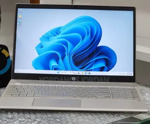 New Laptop HP Pavilion 15 8GB Intel Core i5 SSD 512GB