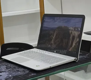 New Laptop HP Envy 15 12GB Intel Core i5 SSD 128GB