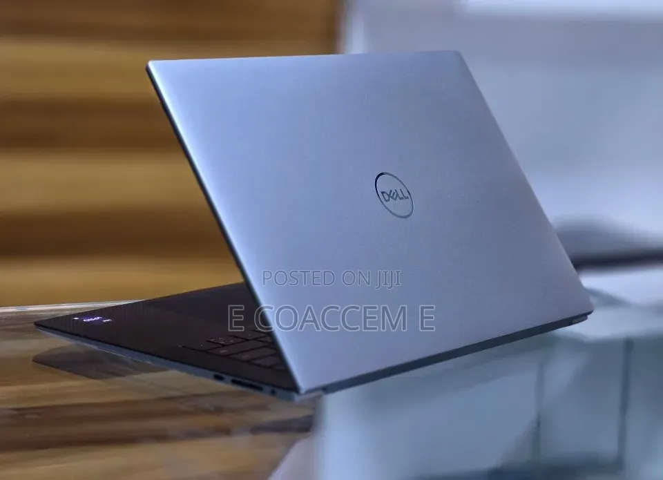 New Laptop Dell 16GB Intel Core i9 SSD 512GB