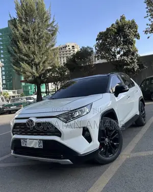 Toyota RAV4 2020 White