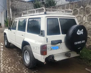 Nissan Patrol 1996 White