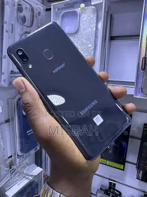 Samsung Galaxy A20 32 GB Black