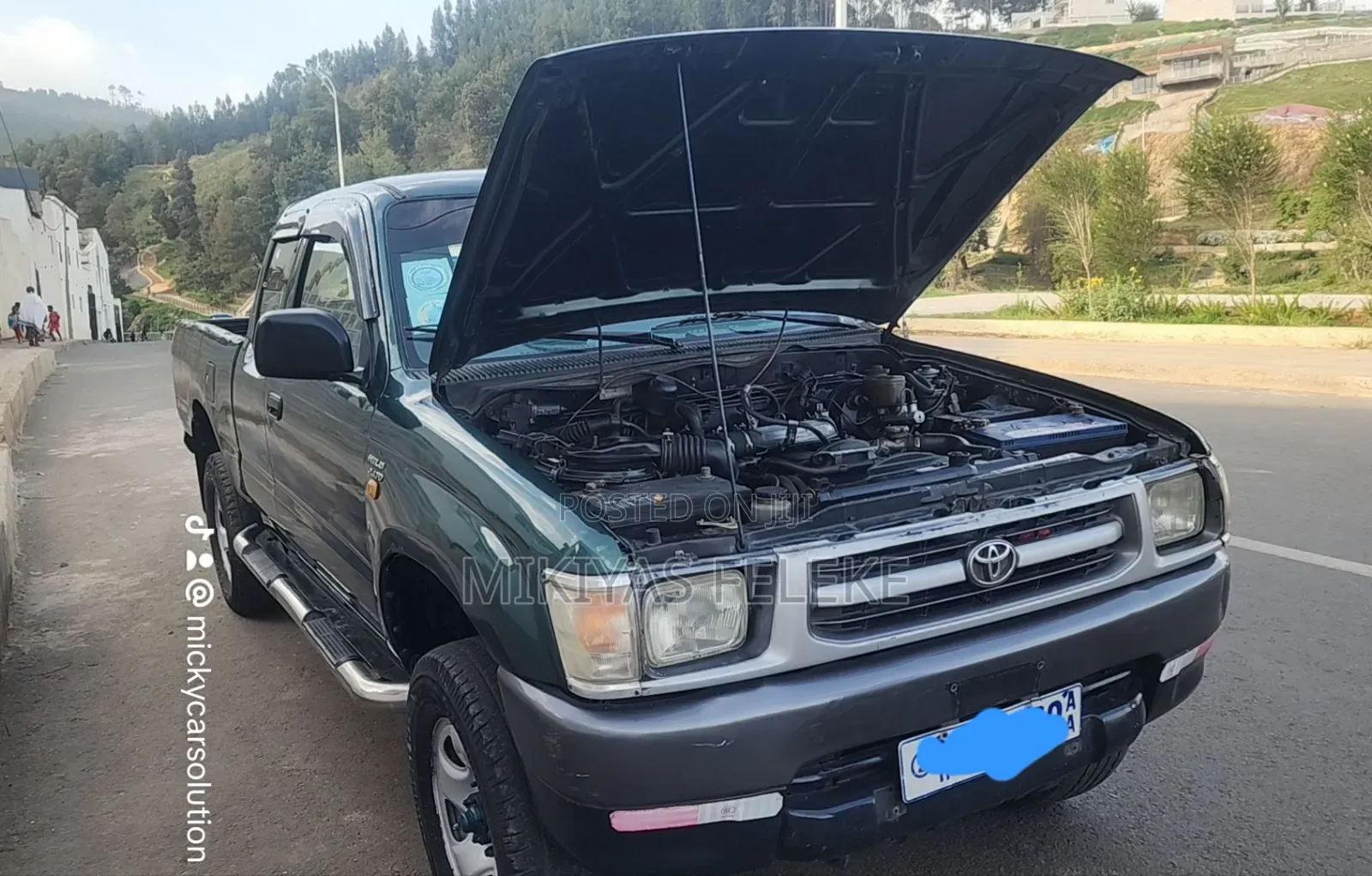 Toyota Hilux 1998 Gray