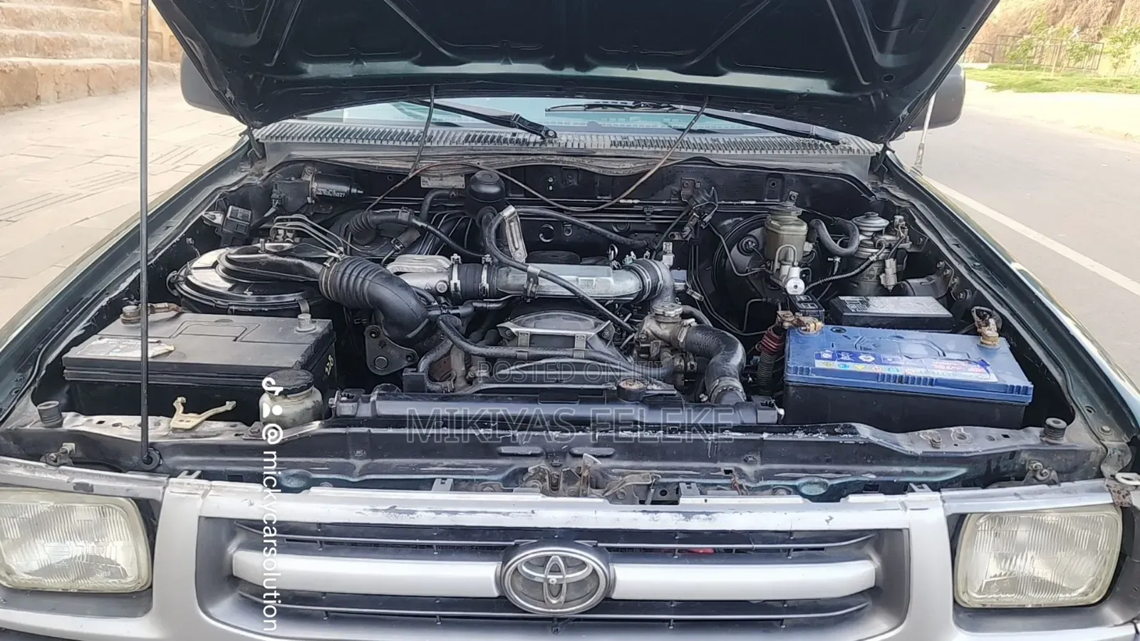 Toyota Hilux 1998 Gray
