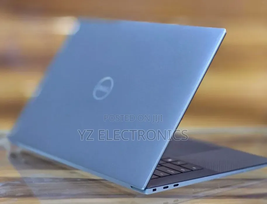 New Laptop Dell Precision 5540 16GB Intel Core i9 SSD 512GB
