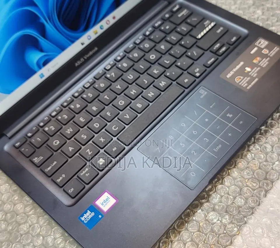 New Laptop Asus VivoBook 15 X505BA 16GB Intel Core i5 SSD 512GB