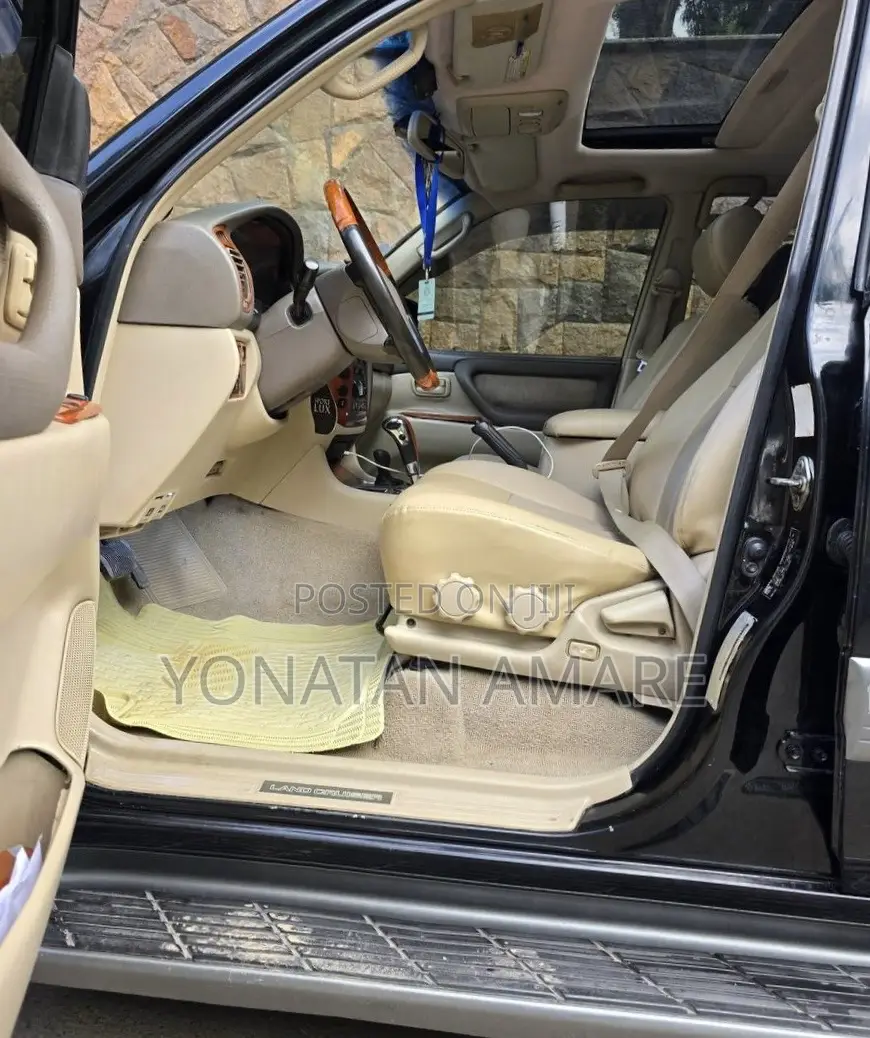 Toyota Land Cruiser 2006 Black
