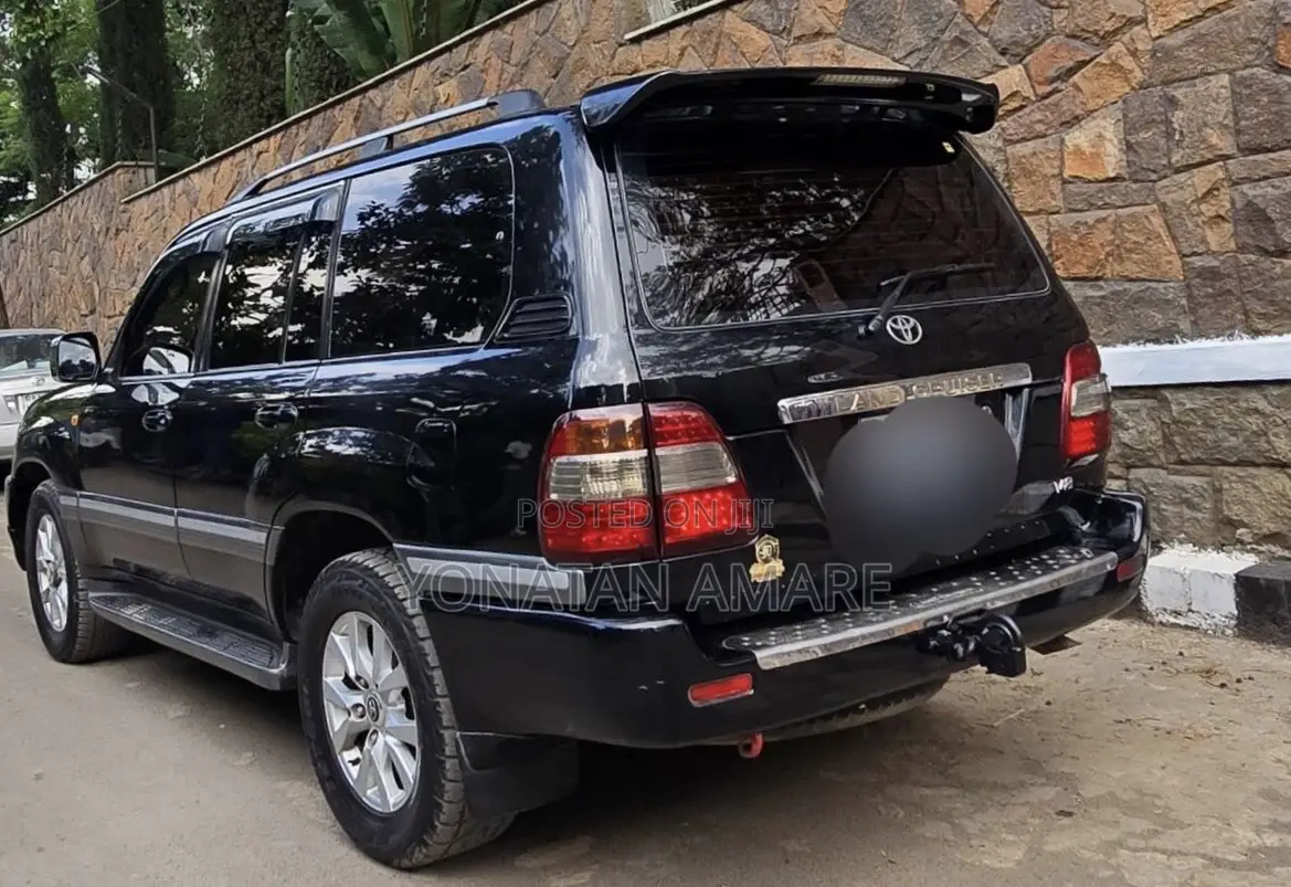 Toyota Land Cruiser 2006 Black