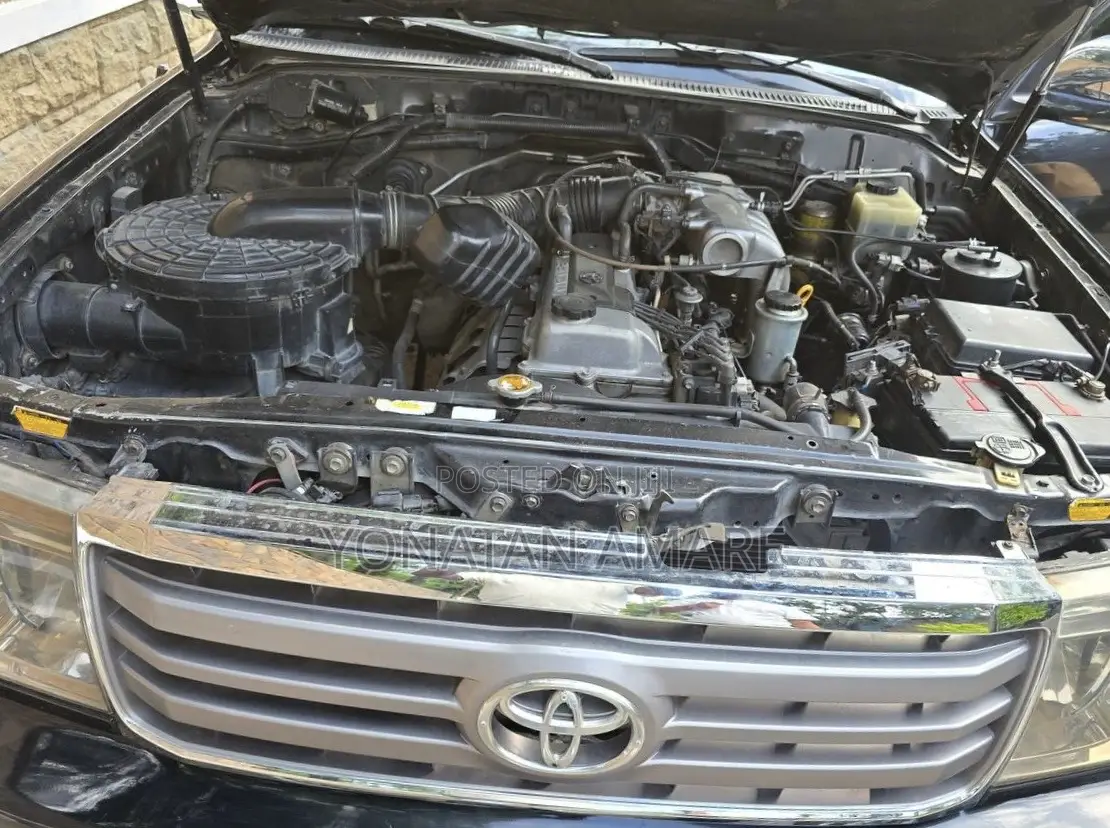 Toyota Land Cruiser 2006 Black