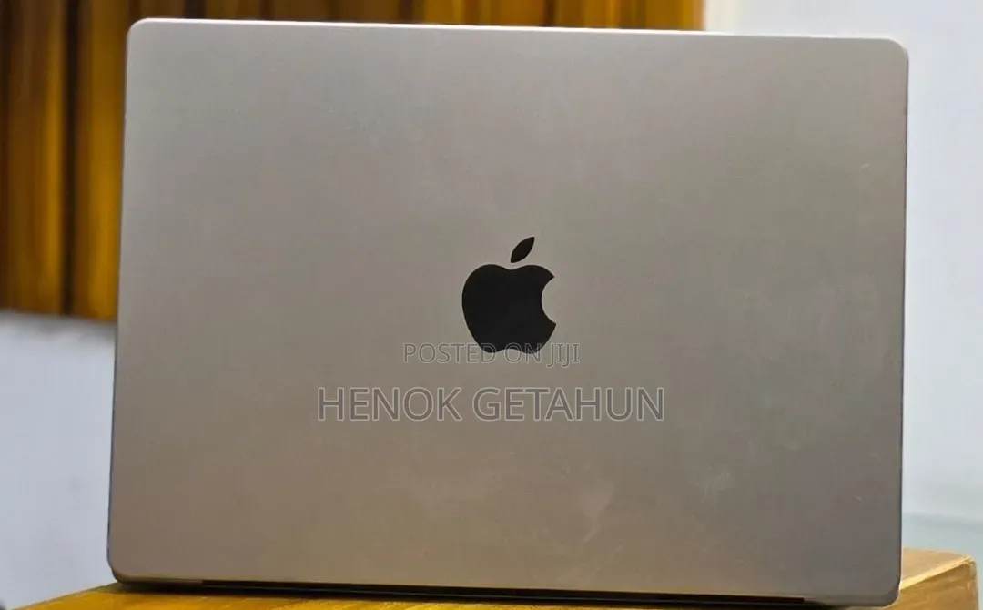 New Laptop Apple MacBook Pro 2021 M1 16GB Apple M1 SSD 1T