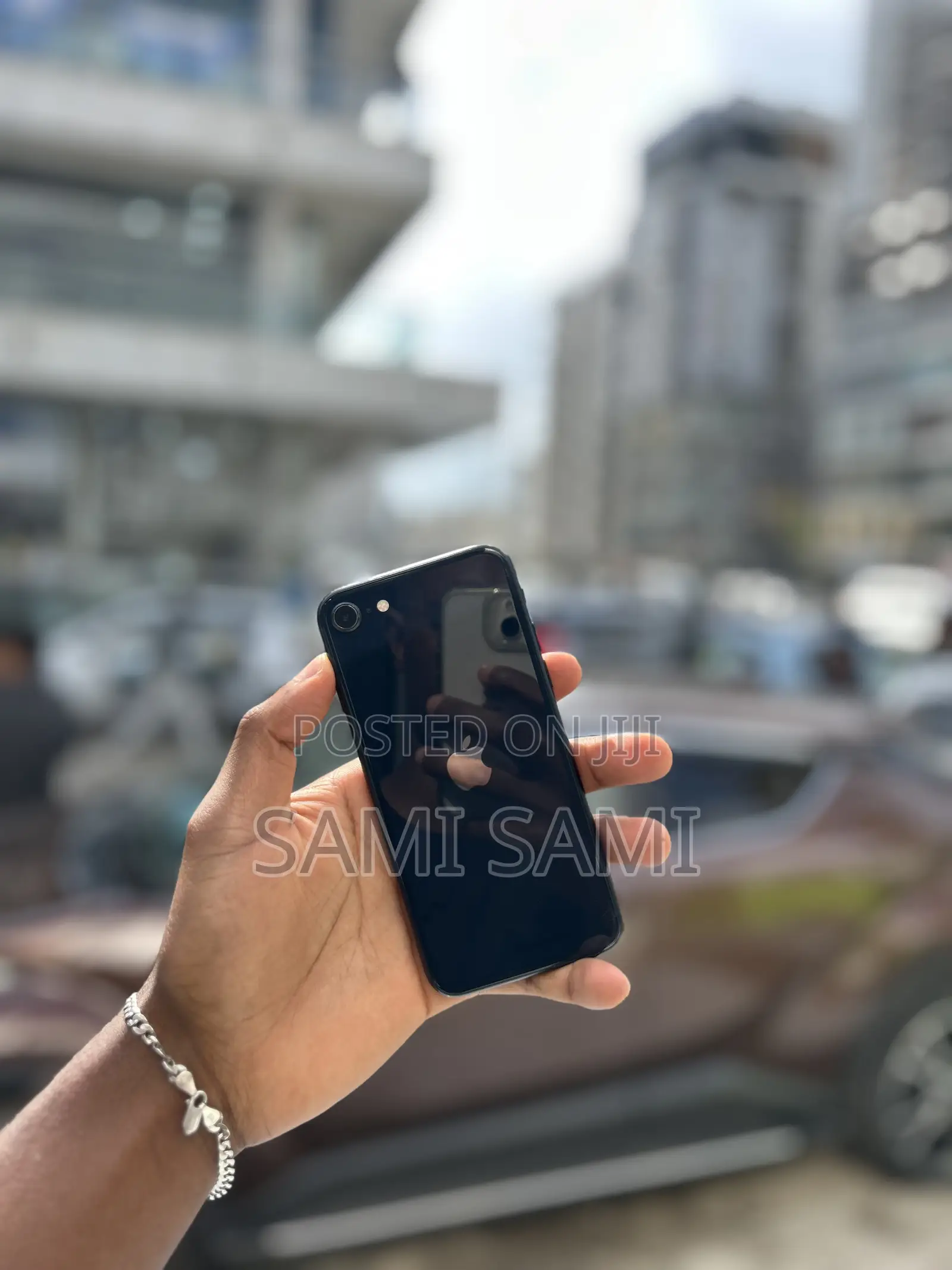 Apple iPhone SE (2020) 64 GB Black
