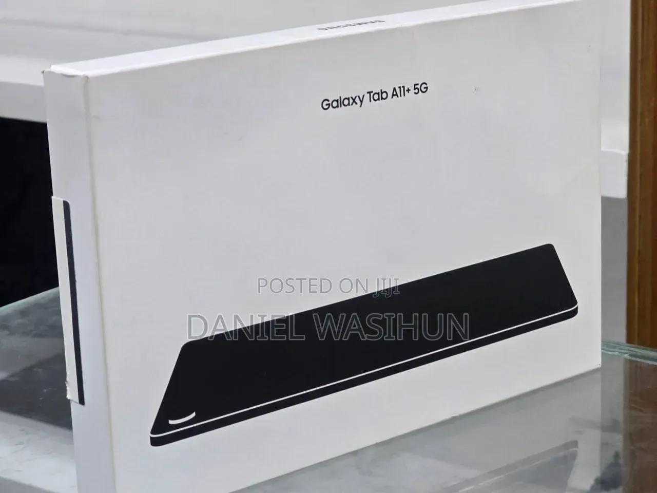 New Laptop Samsung 8GB SSD 256GB