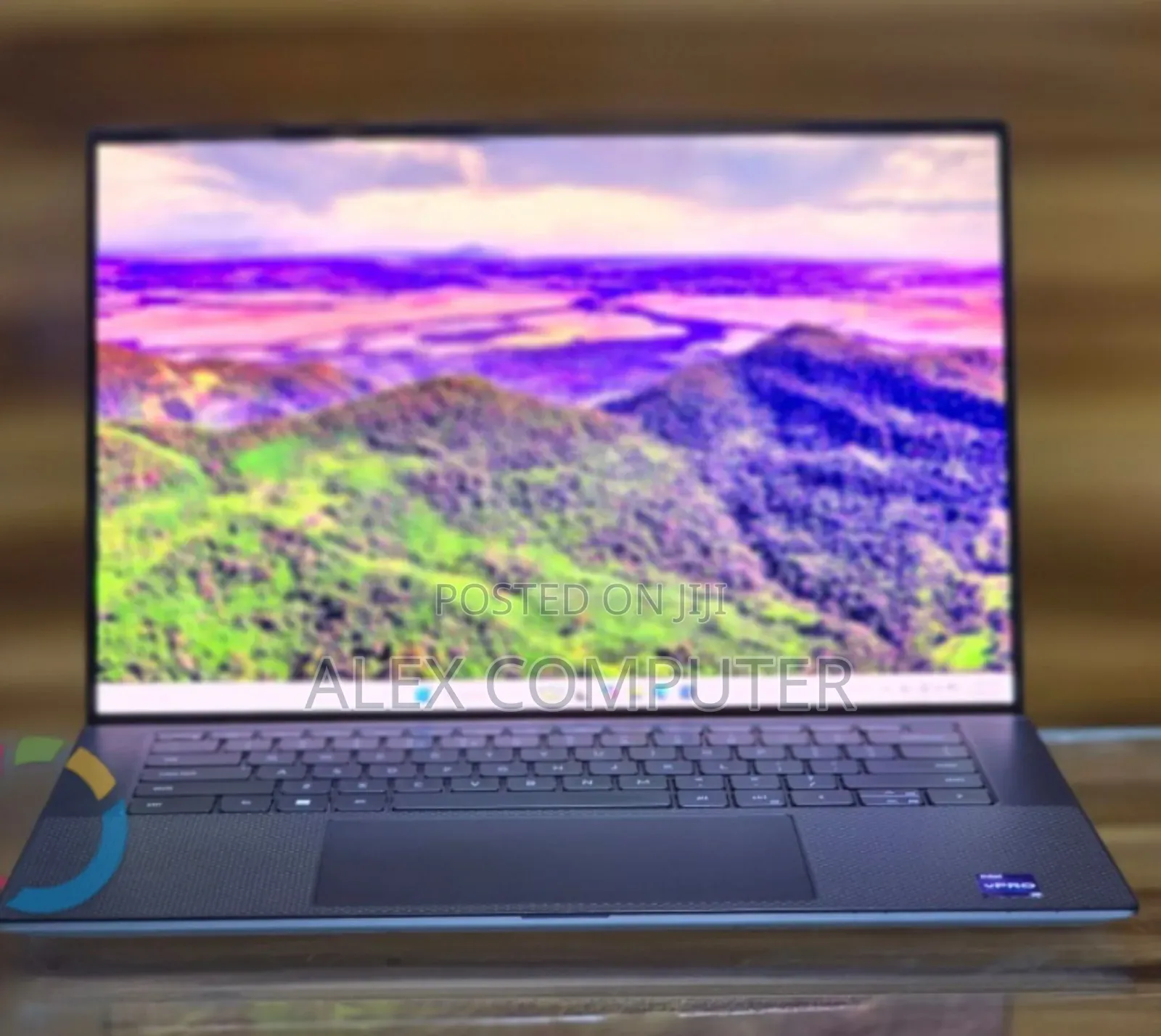 New Laptop Dell XPS 17 9720 16GB Intel Core i9 SSD 512GB