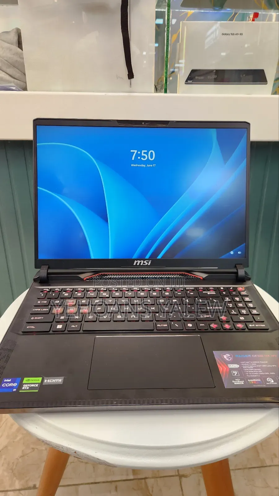 New Laptop MSI Vector 16 HX AI A2XWIG 16GB Intel Core i9 SSD 1T