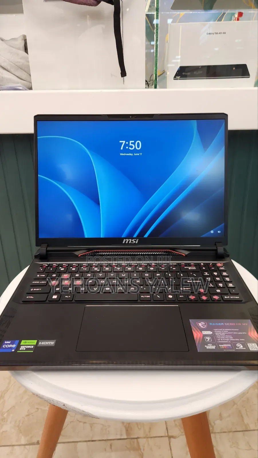 New Laptop MSI Vector 16 HX AI A2XWIG 16GB Intel Core i9 SSD 1T