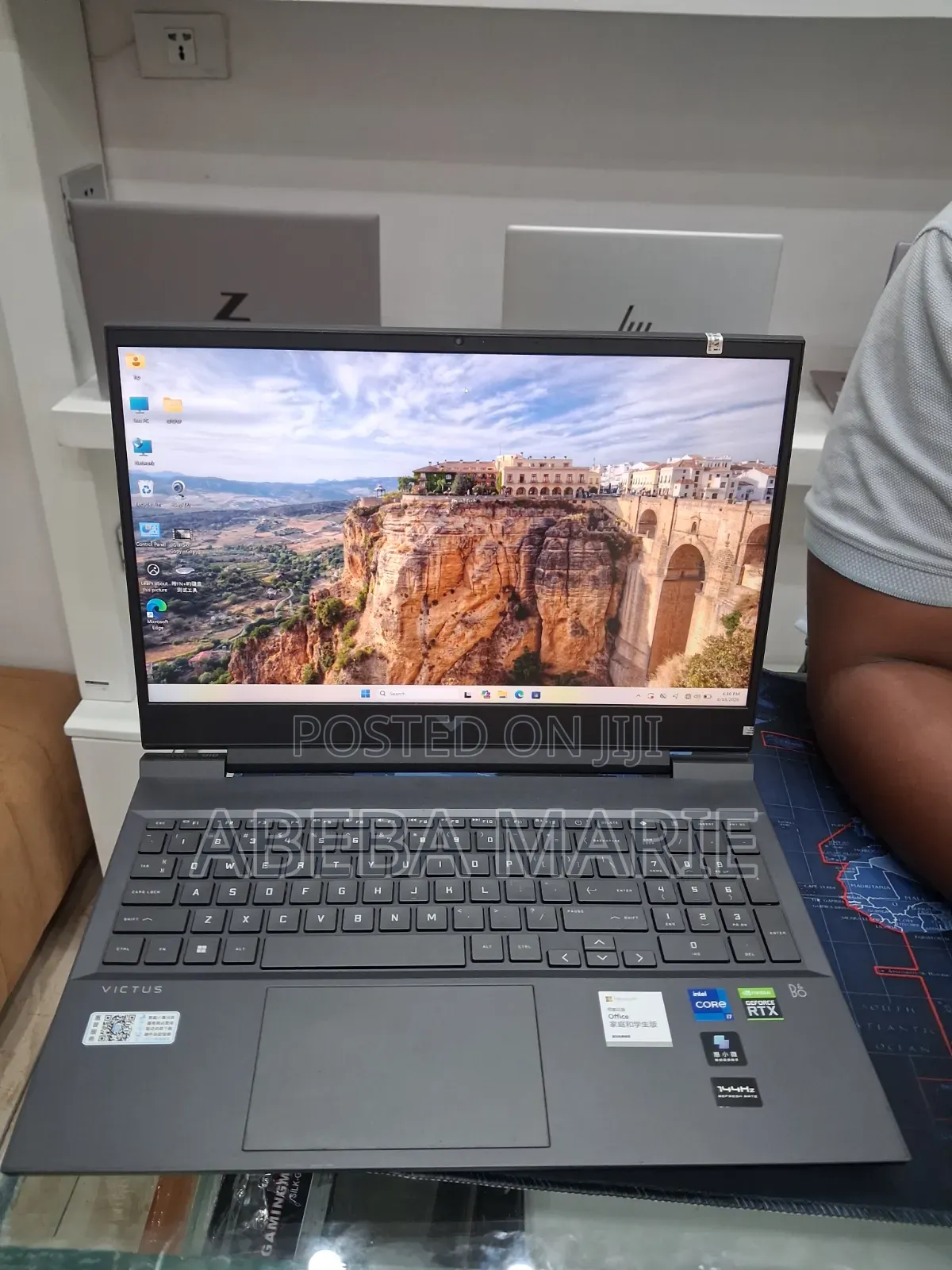 New Laptop HP Victus 15 16GB Intel Core i7 SSD 1T