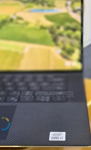 New Laptop Dell XPS 15 16GB Intel Core i7 SSD 512GB