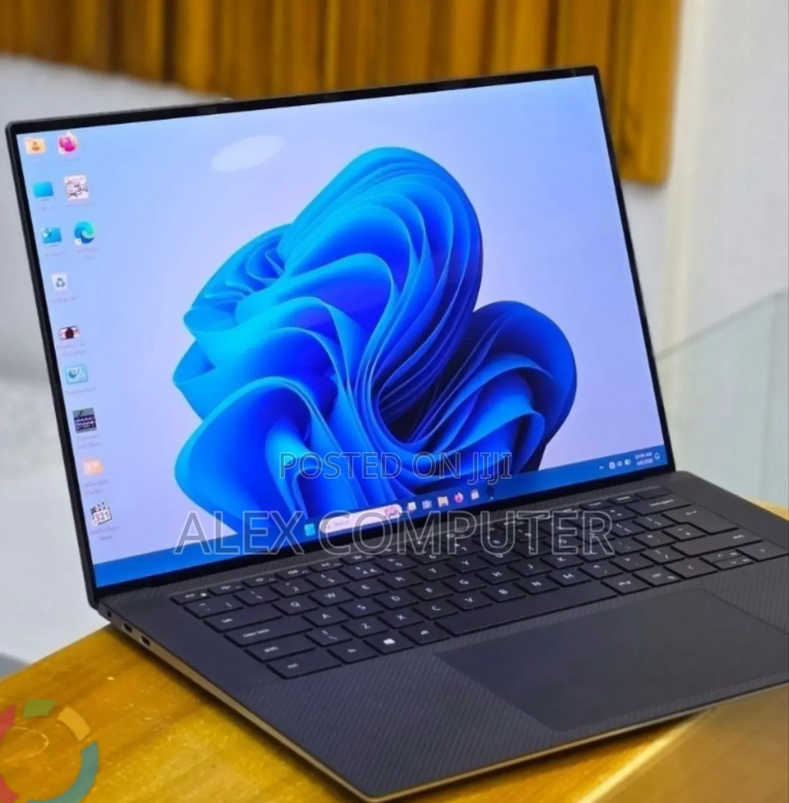 New Laptop Dell 16GB Intel Core i7 SSD 512GB