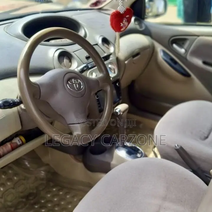 Toyota Platz 2005 Blue