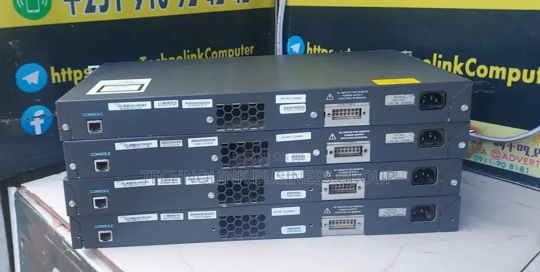 Cisco Catalyst 2960 Series 24-Port Managed Gigabit Uplink Switch
