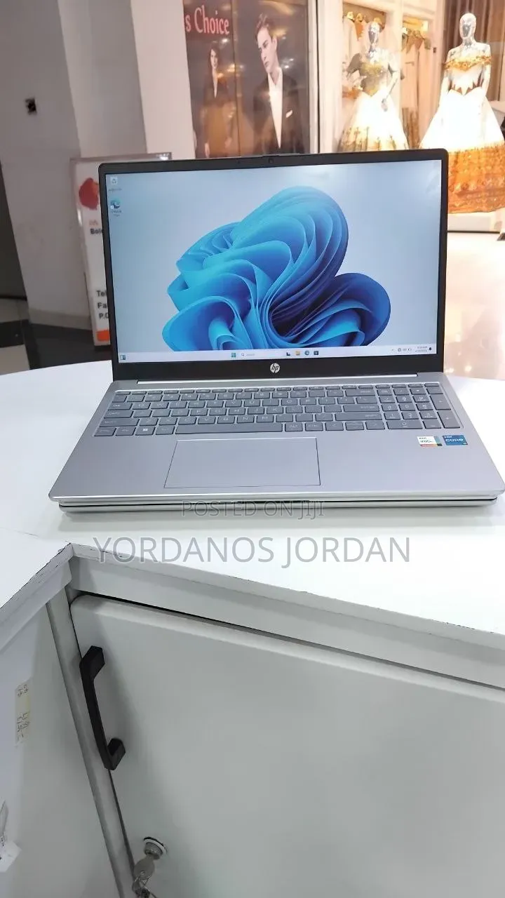 New Laptop HP Stream Notebook 16GB Intel Core i5 SSD 1T