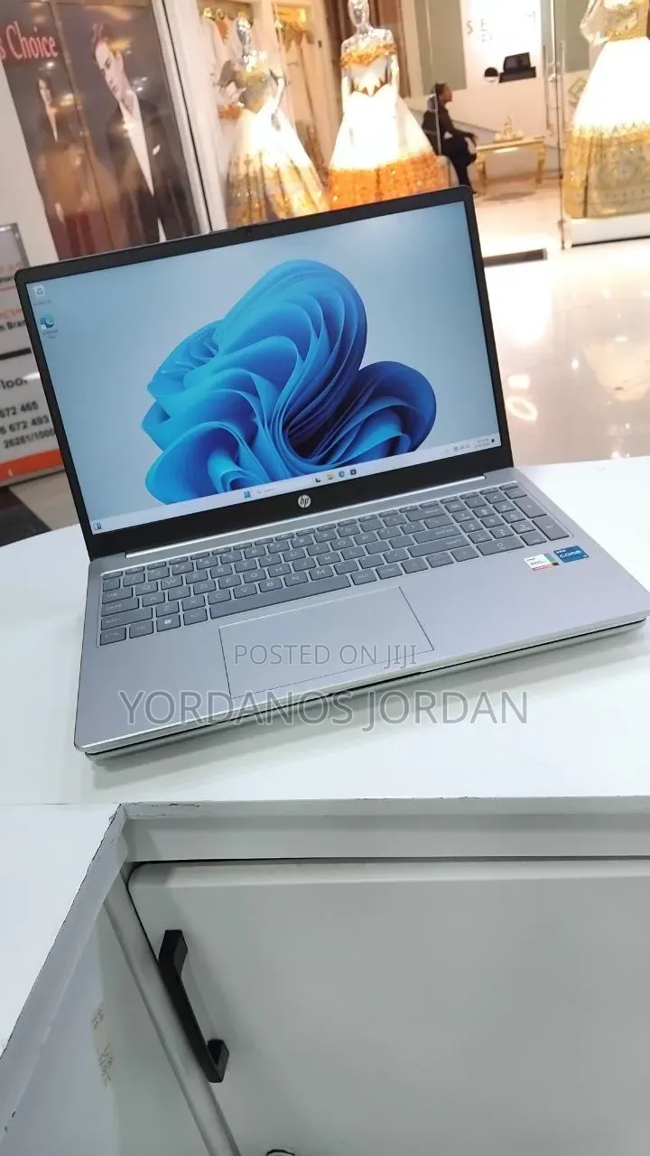 New Laptop HP Stream Notebook 16GB Intel Core i5 SSD 1T