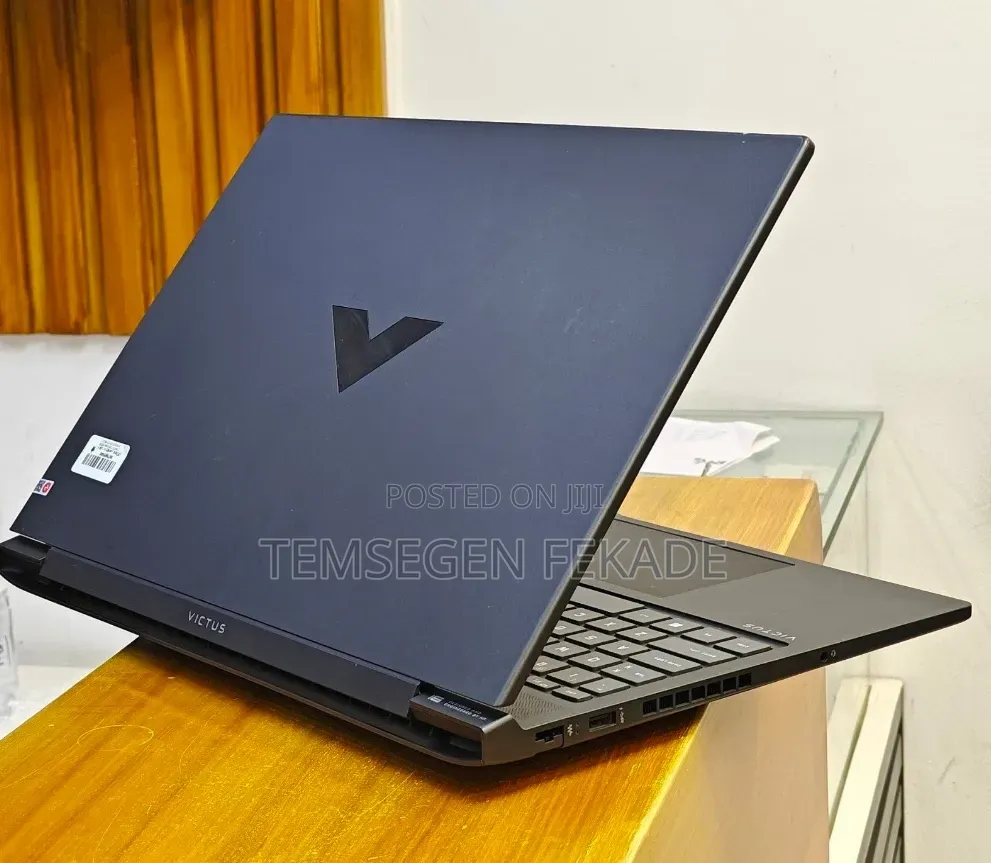 New Laptop HP Victus 16 16GB Intel Core i7 SSD 1T
