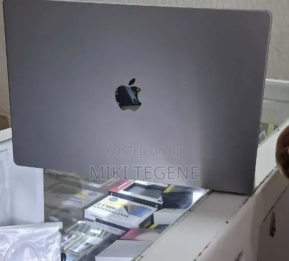 New Laptop Apple MacBook Pro 2021 M1 Max 32GB Intel SSD 1T
