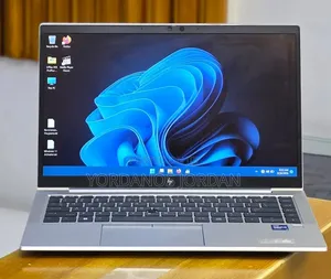 New Laptop HP EliteBook 840 G8 16GB Intel Core i7 SSD 512GB