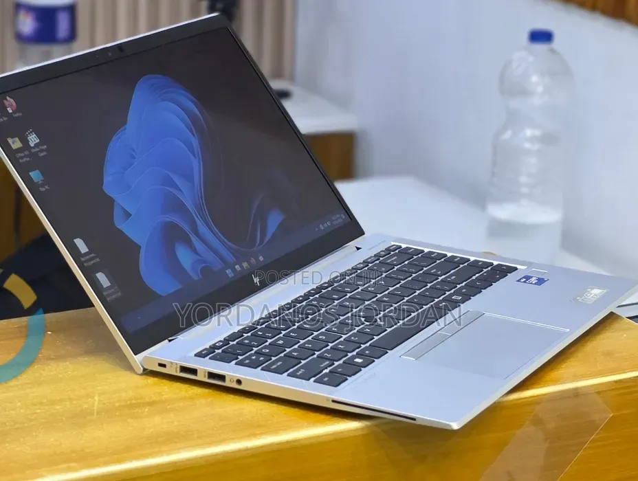 New Laptop HP EliteBook 840 G8 16GB Intel Core i7 SSD 512GB