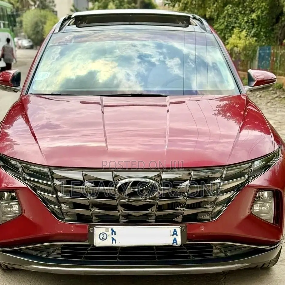 Hyundai Tucson 2022 Red