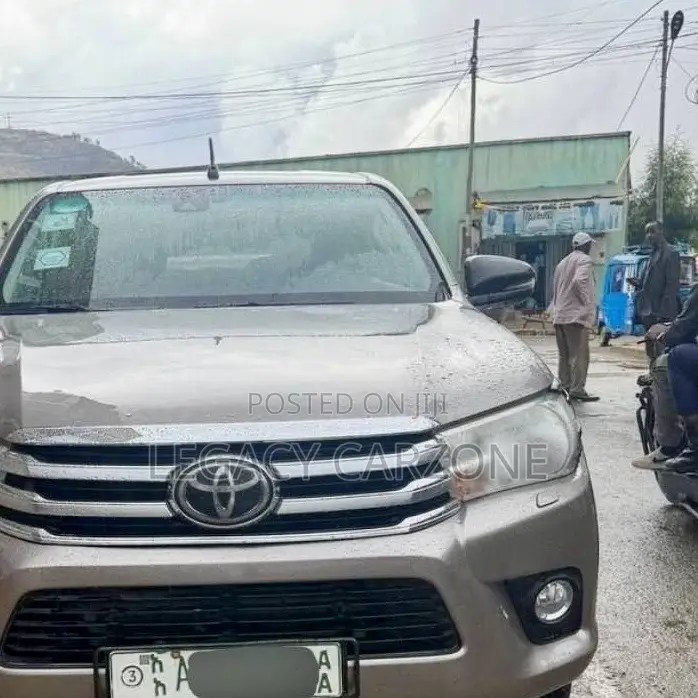 Toyota Hilux 2020 Gold