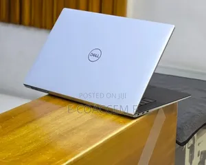New Laptop Dell 16GB Intel Core i7 SSD 512GB