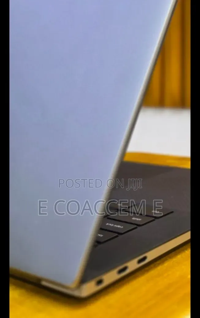 New Laptop Dell 16GB Intel Core i7 SSD 512GB
