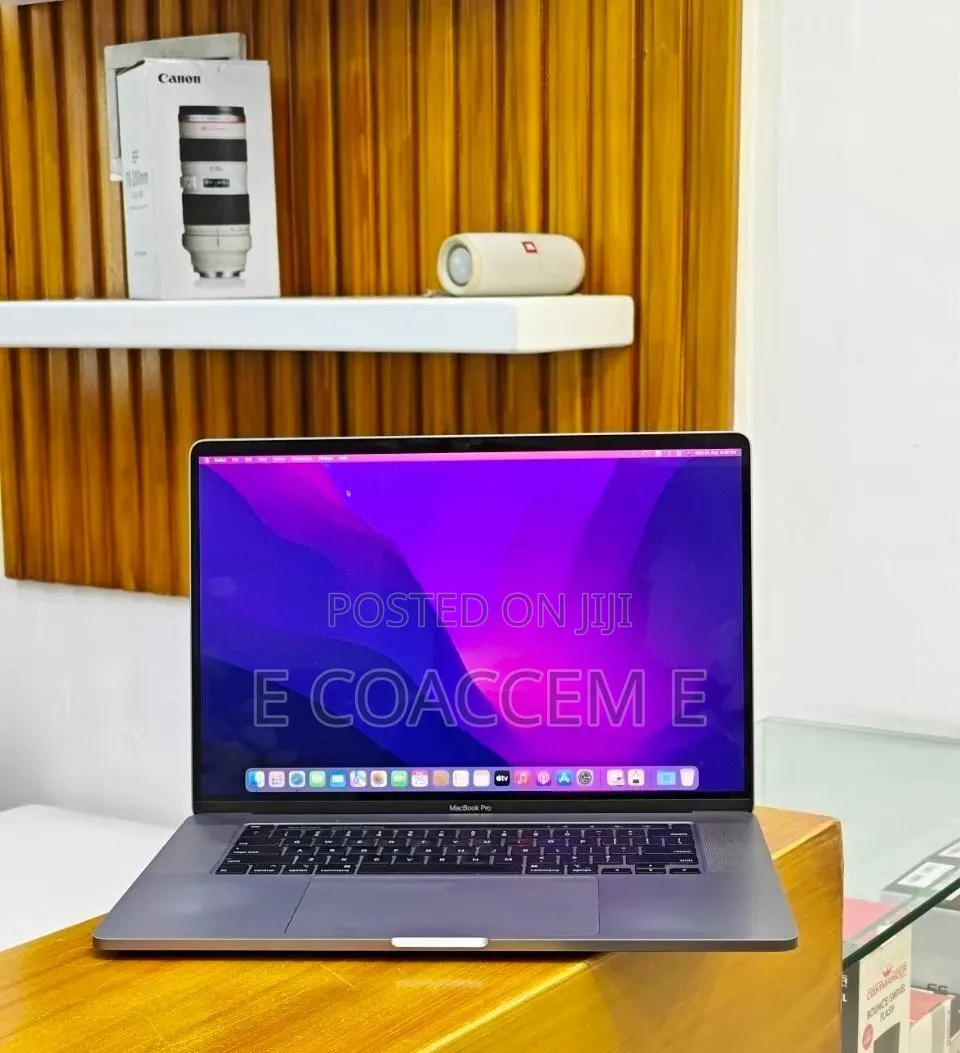 New Laptop Apple MacBook Pro 2018 32GB Intel Core i9 SSD 2T