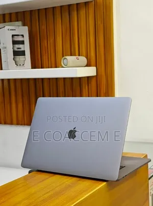 New Laptop Apple MacBook Pro 2018 32GB Intel Core i9 SSD 2T