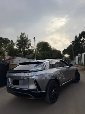 Cadillac Lyriq 2023 Silver