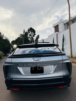 Cadillac Lyriq 2023 Silver