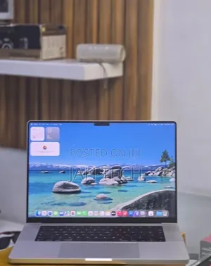 New Laptop Apple MacBook Pro 2021 M1 32GB Apple M1 Pro SSD 512GB