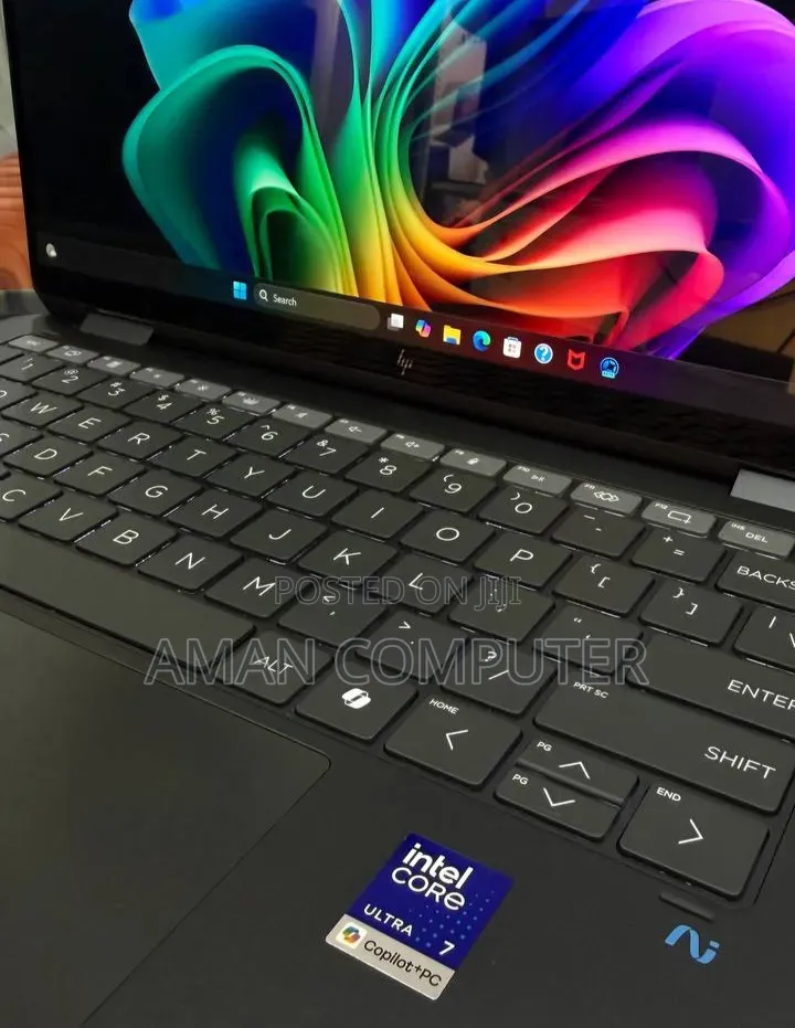 New Laptop HP OmniBook Ultra Flip 14" 16GB Intel Core Ultra 7 SSD 1T