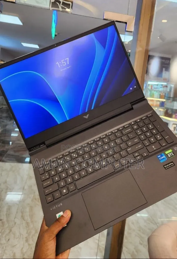 New Laptop HP Victus 16 16GB Intel Core i7 SSD 512GB