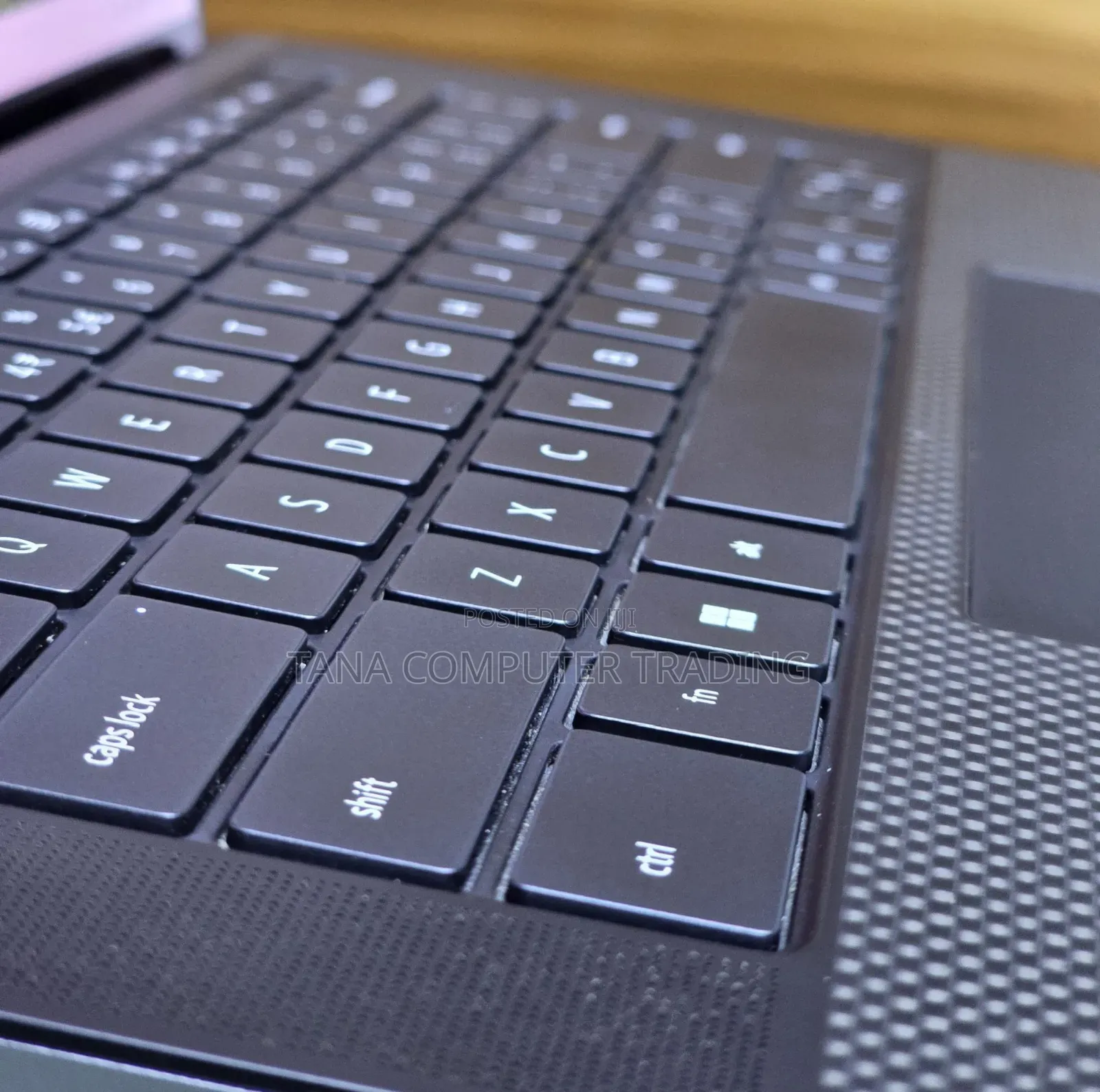 New Laptop Dell XPS 15 16GB Intel Core i7 SSD 512GB