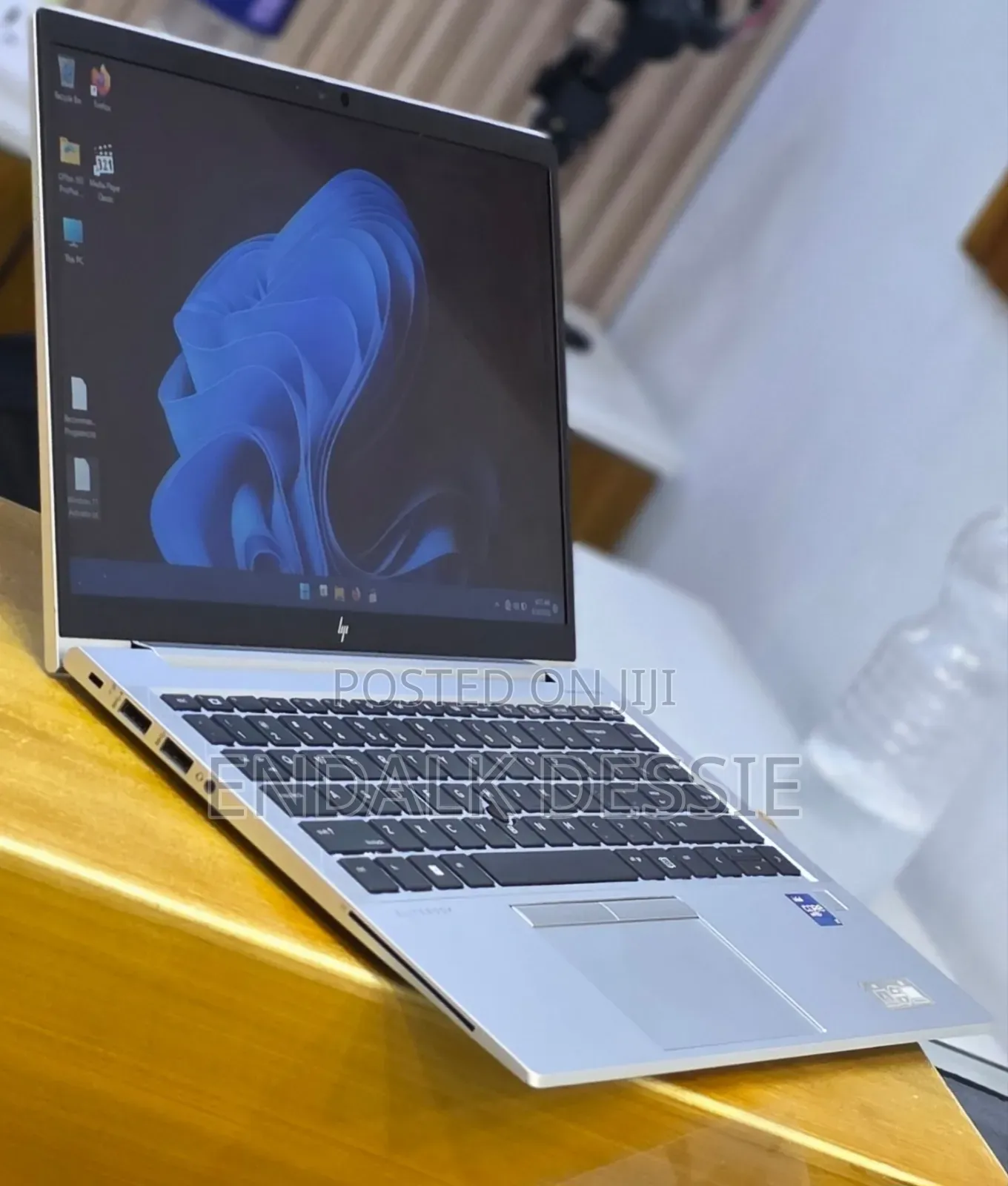New Laptop HP EliteBook 840 G8 16GB Intel Core i7 SSD 512GB
