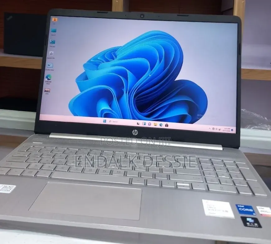 New Laptop HP Stream Notebook 8GB Intel Core i7 SSD 512GB