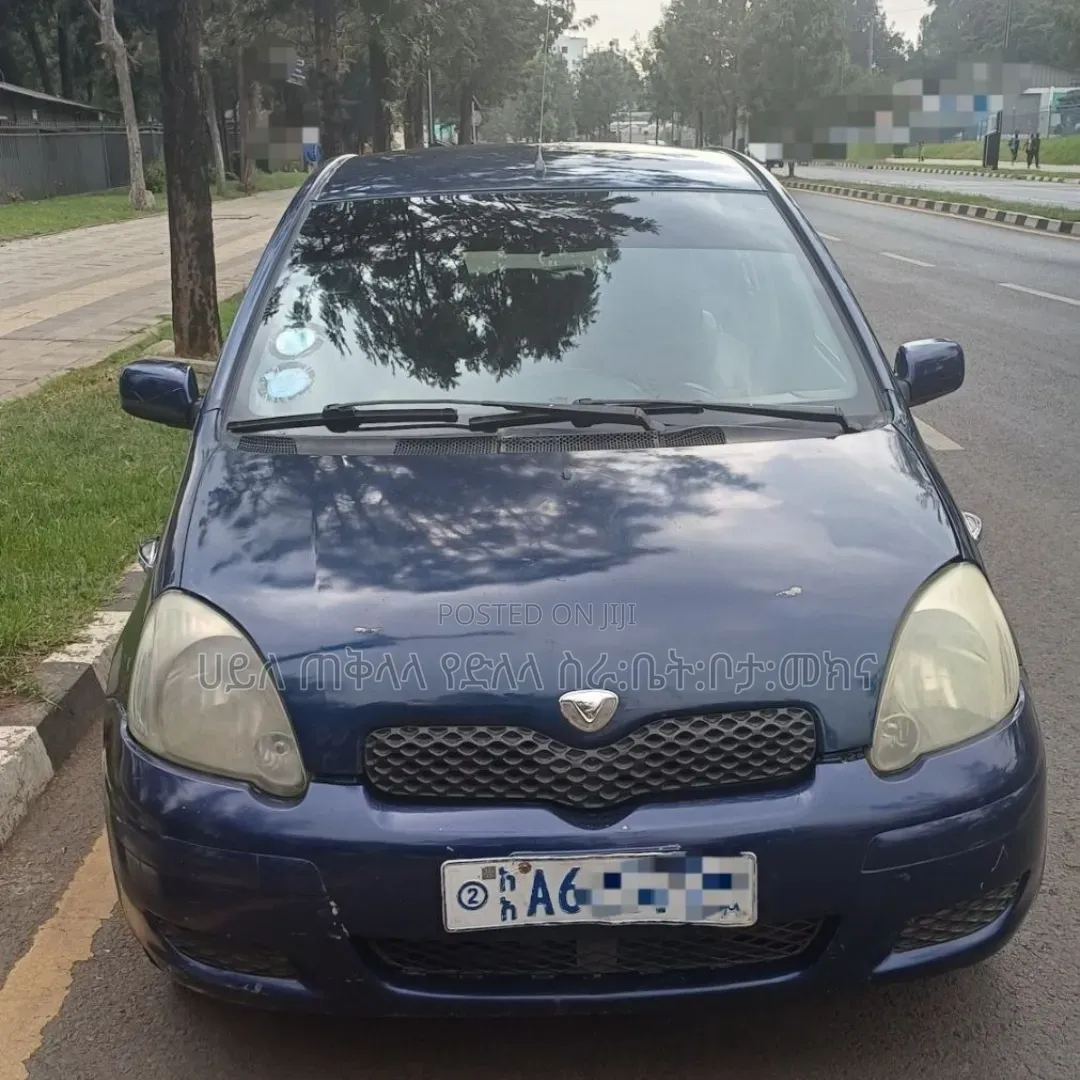 Toyota Vitz 2002 Beige